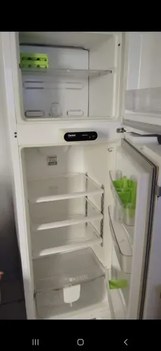 Vendo geladeira em ótimo estado.