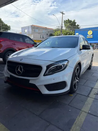 Mercedes-Benz GLA 250 Sport 2.0 TB 16V 4X2 211cv Aut. 2015