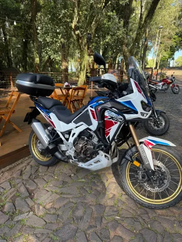 OPORTUNIDADE ÚNICA: HONDA AFRICA TWIN 1100L DCT COM PREÇO MUITO ABAIXO DA FIPE!