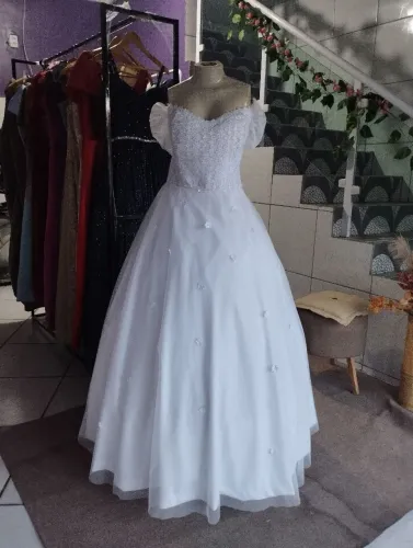 Vestido de noiva....300...novo alugo