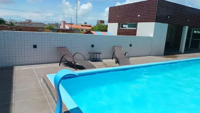 Vende-se Apartamento em Paratibe, João Pessoa com 2 Quartos e 2 Banheiros