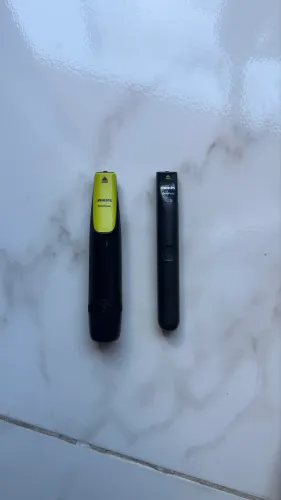 Duas Philips OneBlade (SEM LÂMINAS)