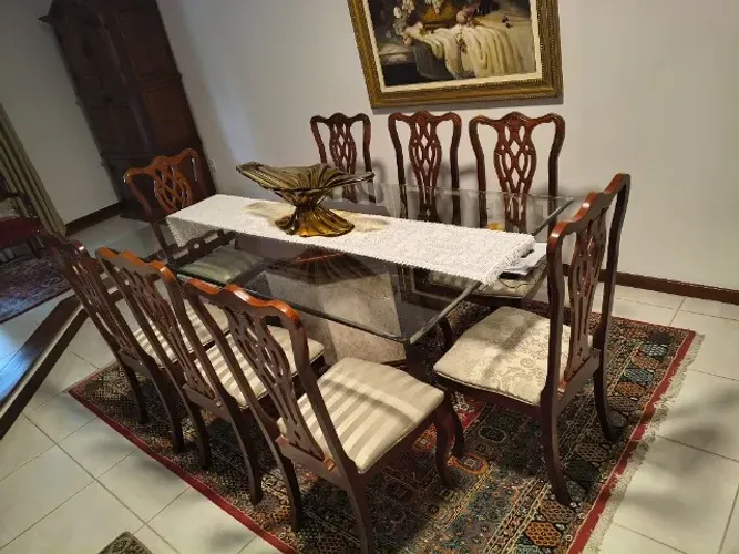 Mesa jantar com 8 cadeiras 