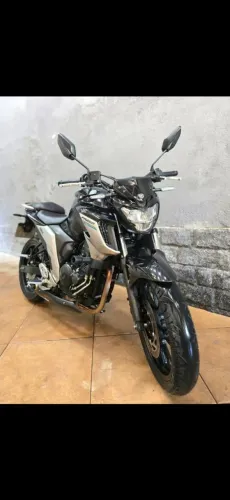 YAMAHA FAZER 250