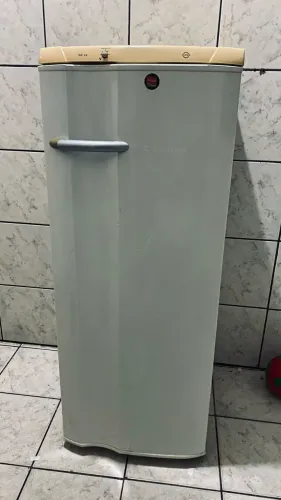Geladeira Electrolux