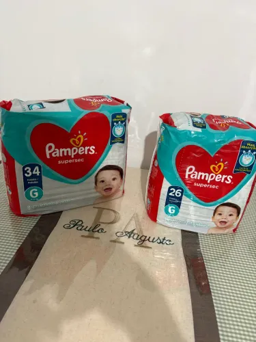 Fralda Pampers supersec 