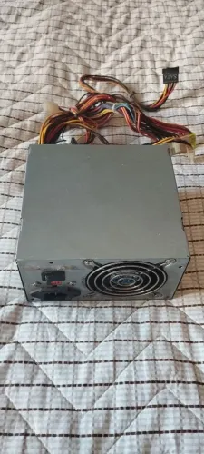 Fonte ATX 24 pinos 235 watts
