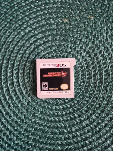 Resident Evil Mercenaries 3D Original Nintendo 3DS