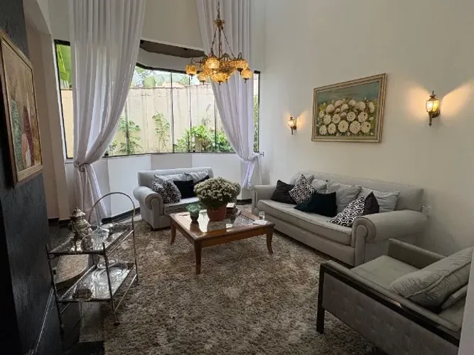 Alugo casa em Vicente pires