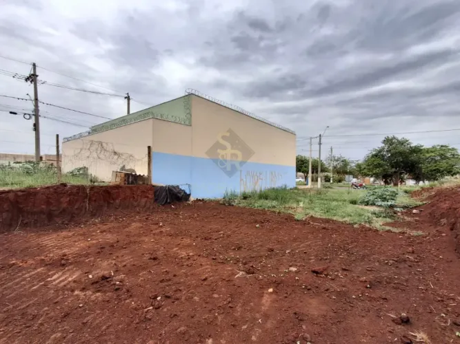 Terreno misto para Venda no Bairro Jardim Cristo Redentor, em Ribeirão Preto/SP.