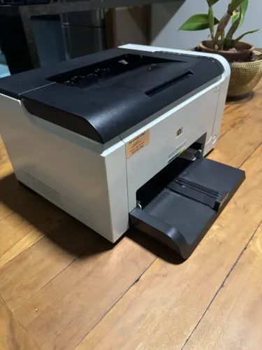 HP Laserjet CP1025nw 