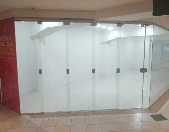 Shopping para aluguel possui 32 metros quadrados em Centro - Caxias do Sul - RS