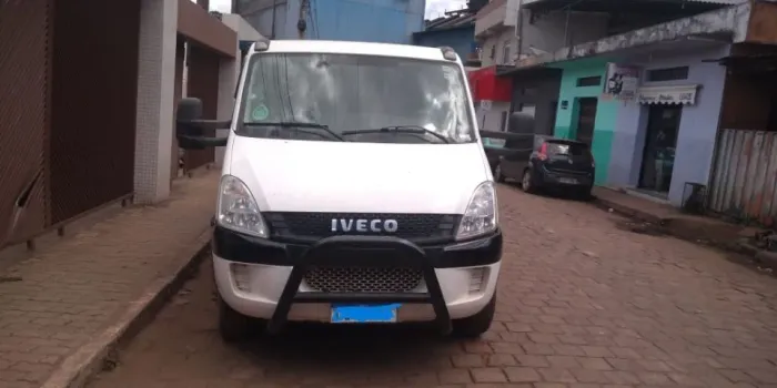 IVECO DAILY 2013 CABINE DUPLA DIESEL - OPORTUNIDADE