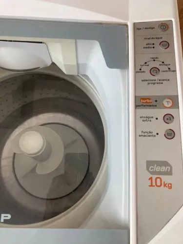 Vende- se uma máquina de 10 KG da Brastemp