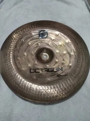 China Octagon 16 