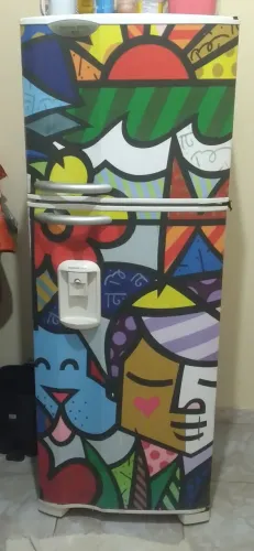 VENDO GELADEIRA FROST FREE COM DEFEITO-LEIA O ANÚNCIO