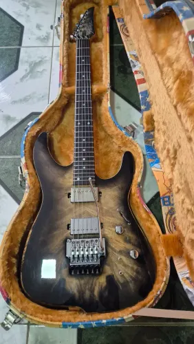 Guitarra Stones Califórnia