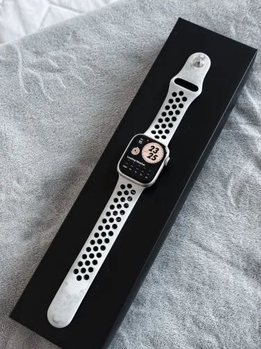 Apple Watch 7
