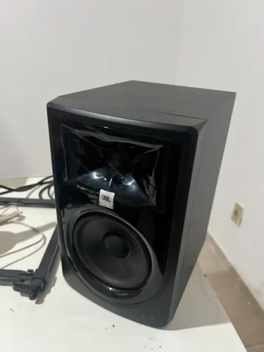 Monitor de Audio JBL 305p MKII (Par) nas caixas!