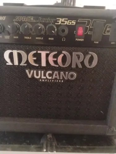 amplificador meteoro novo
