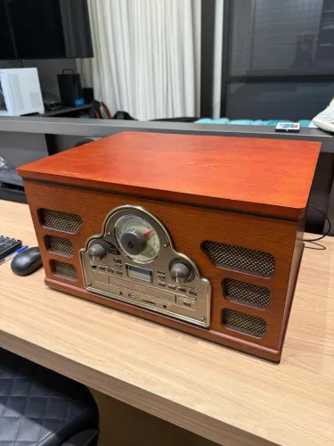 Vitrola Roveo Retrô - Bluetooth, CD, Vinil + Conexão para Caixas Externas