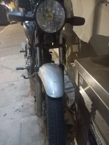 Titan 125 2002 es