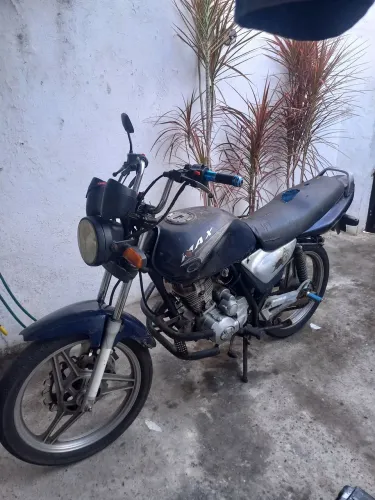 Max 125 atrasada só pra rodar