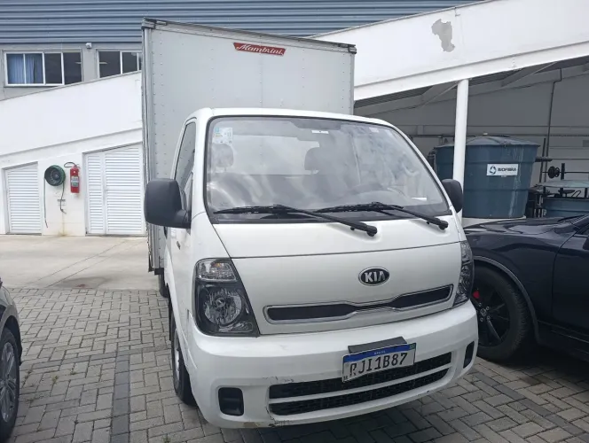 Carro pronto para realizar seus trabalhos