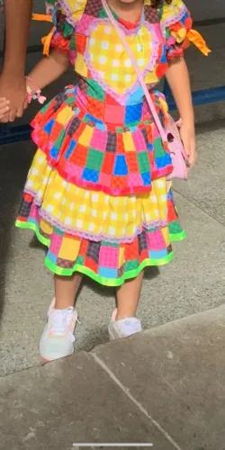 Vendo vestido de são João infantil