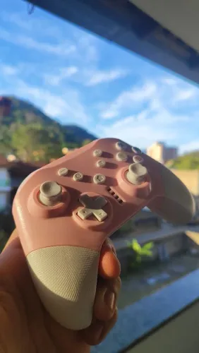 Controle modelo xbox Rosa