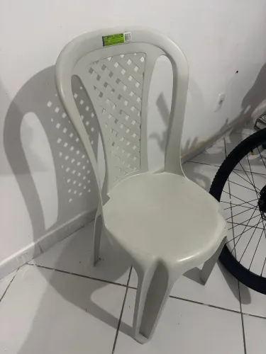 Cadeira de plástico