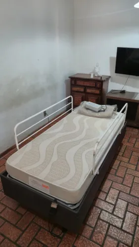 Cama motorizada articulada + colchão - Pilati