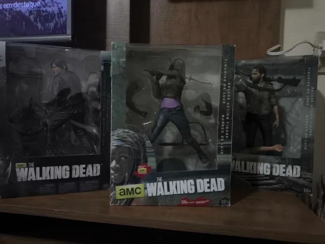 Figures the walking dead ( Michonne , Rick e Daryl)