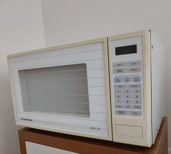 Micro-ondas Continental 28 litros