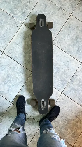 LONGBOARD / SKATE LONG USADO - MUITO CONSERVADO!
