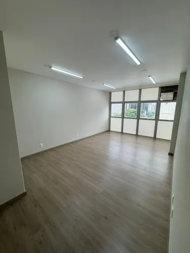 Sala/Conjunto para venda tem 43 metros quadrados em São Pedro - Belo Horizonte - Minas Ger