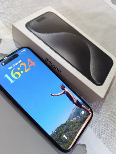 iPhone 15 pro - 256 - 86%bat