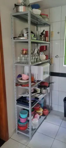 Prateleira de aço