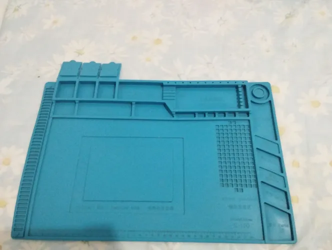 Kit de Ferramentas + Insumos e Sucatas para Conserto de Celular 