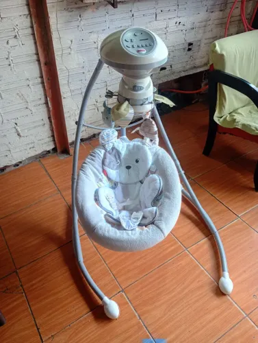 Cadeira de balancinho para bebê 