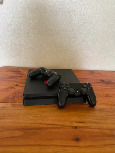 PS4 Slim 500GB + 2 Controles Originais | Ótimo Estado ?