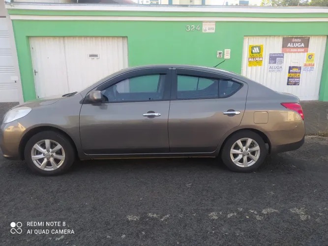 Nissan Versa SL 1.6 16V Flex Fuel 4P Mec. 2013