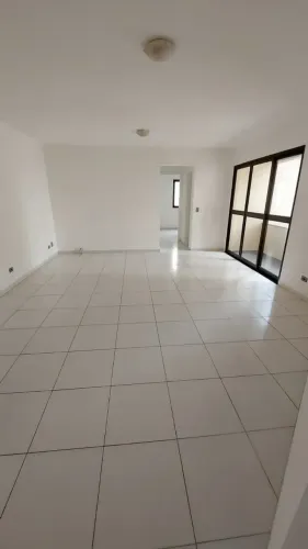 Imóvel para aluguel com 68 metros quadrados com 2 quartos