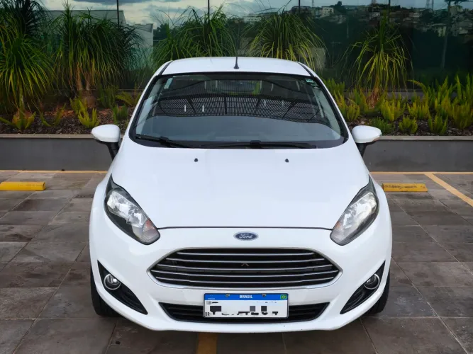 Ford Fiesta SEL 1.6 16V Flex Mec. 5P 2017