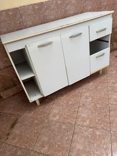 Armário de cozinha - bom estado