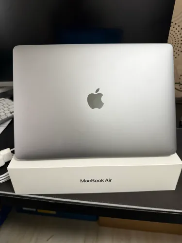 MacBook Air M1 2020 256GB 8GB - Impecável - Apenas 2 ciclos - NF e garantia