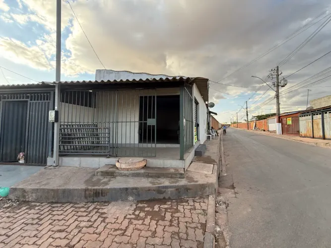 Alugo loja para comitê político sol nascente trecho 3