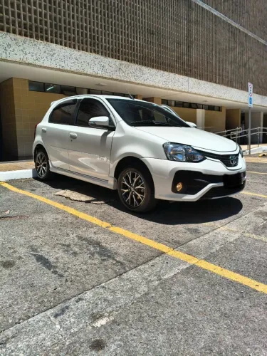 Toyota Etios Platinum 1.5 Flex 16V 4P Aut. 2017