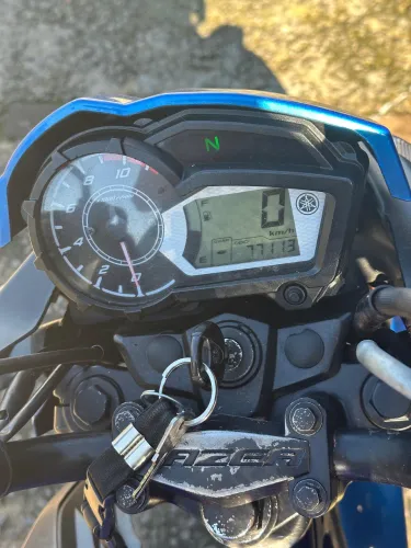 Moto Fazer 2018 vendo/troco quitada doc ok