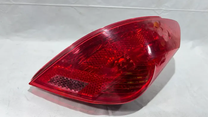 Lanterna Peugeot 308 2011/2015 original direita 